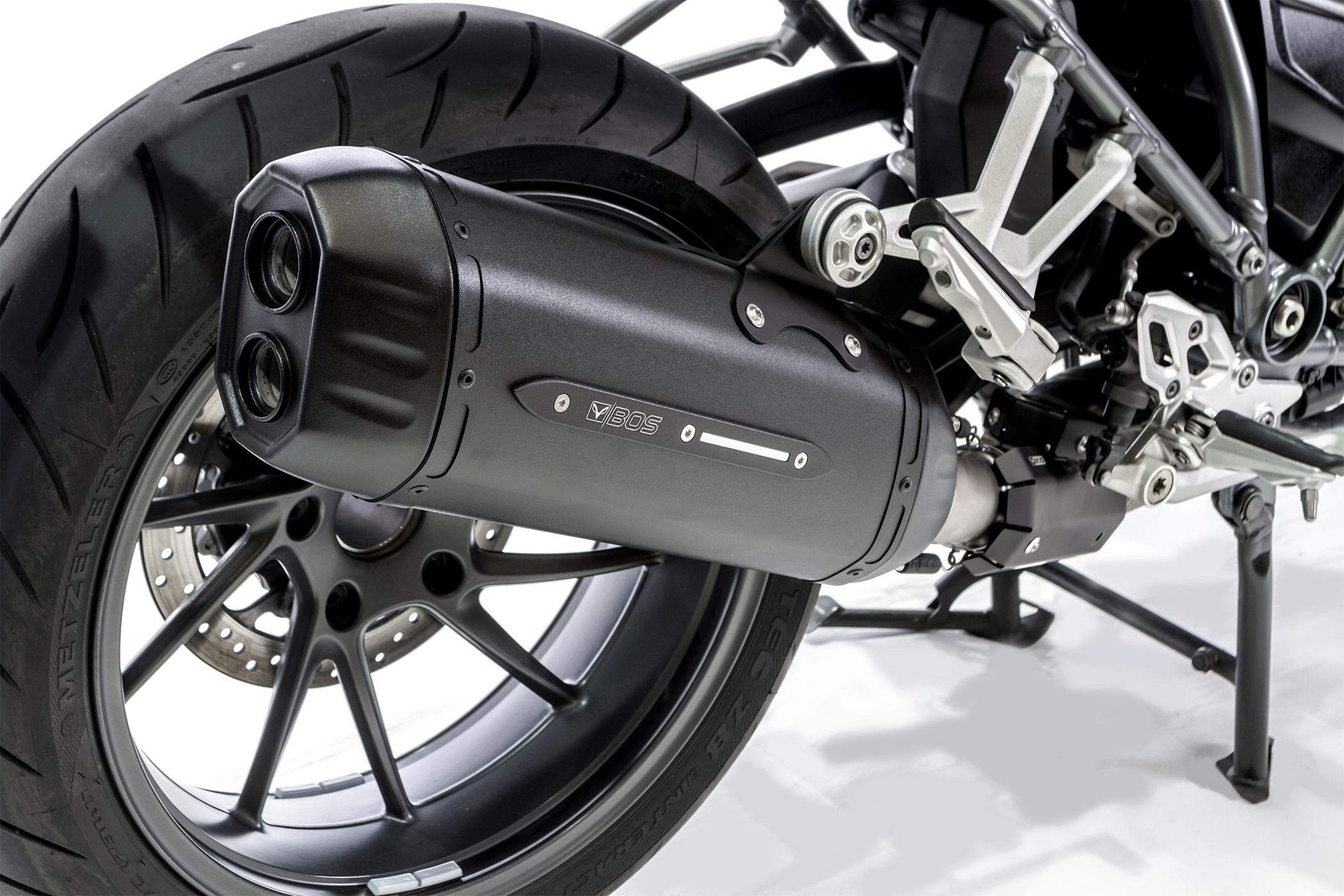 R 1250 R Desert Fox Slip-on 4